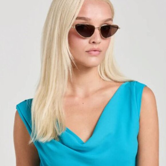 Final Price! Gucci GG1879S 004 Gold/Red with GG Pattern Sunglasses - Picture 2 of 12